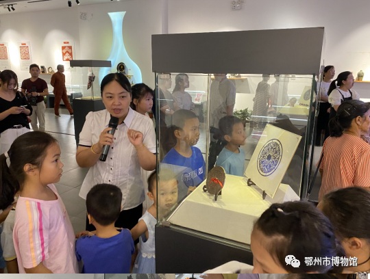 “世界非物质文化遗产――鄂州雕花剪纸展”在吉州窑博物馆开展